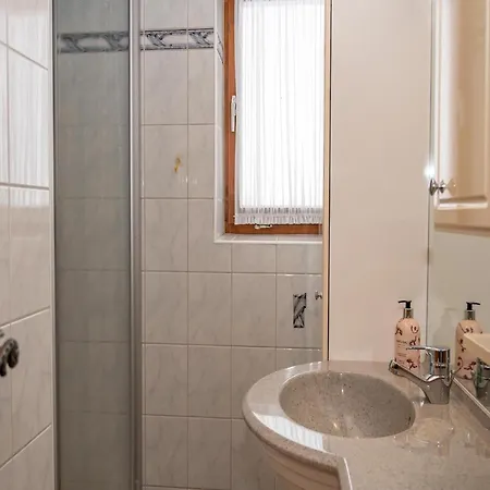 In Hollersbach With Mountain Views Διαμέρισμα Hollersbach im Pinzgau