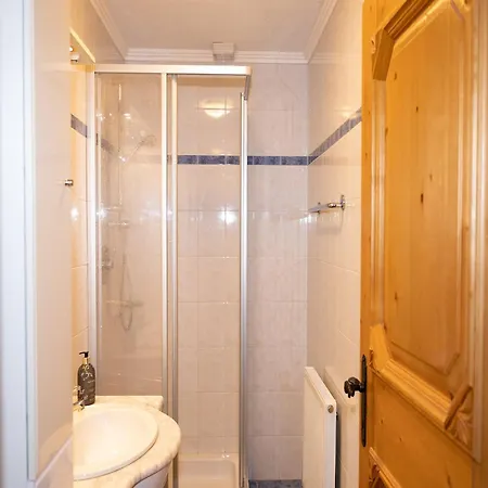 In Hollersbach With Mountain Views * Hollersbach im Pinzgau