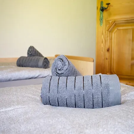 Διαμέρισμα In Hollersbach With Mountain Views