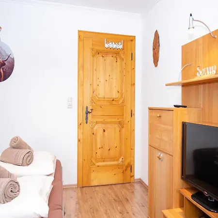 Διαμέρισμα In Hollersbach With Mountain Views