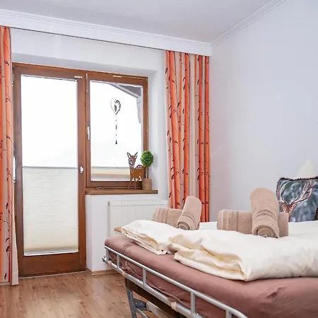 In Hollersbach With Mountain Views Apartment *