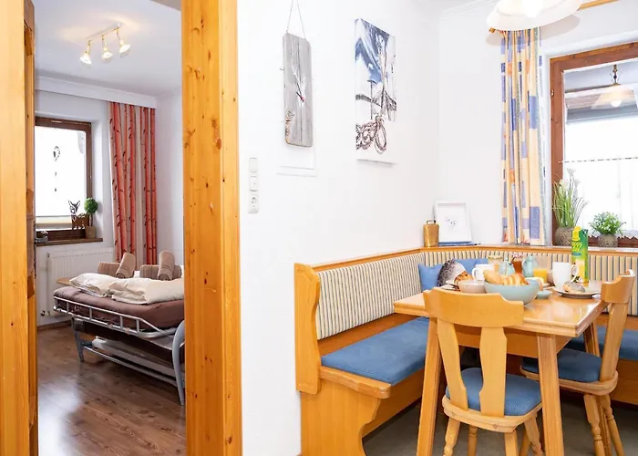 Appartement In Hollersbach With Mountain Views Hollersbach im Pinzgau